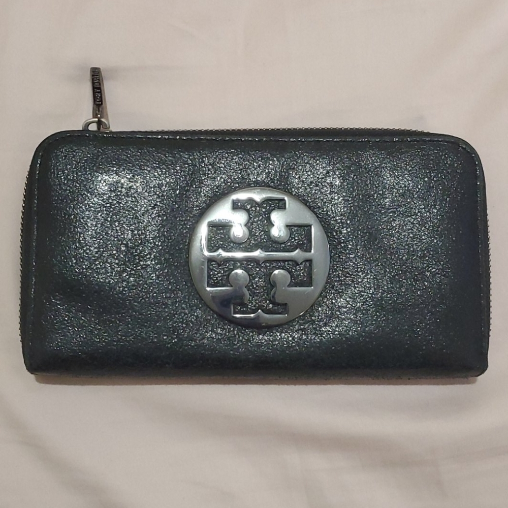 Tory Burch Zip Continental Wallet